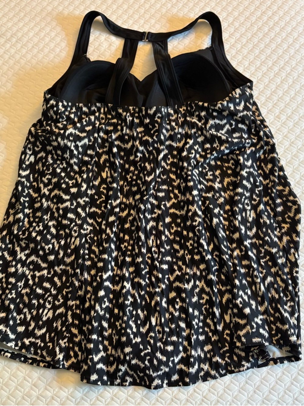 Avenue Black‎ and White Printed one Piece Swim Dress - Picture 2 of 11